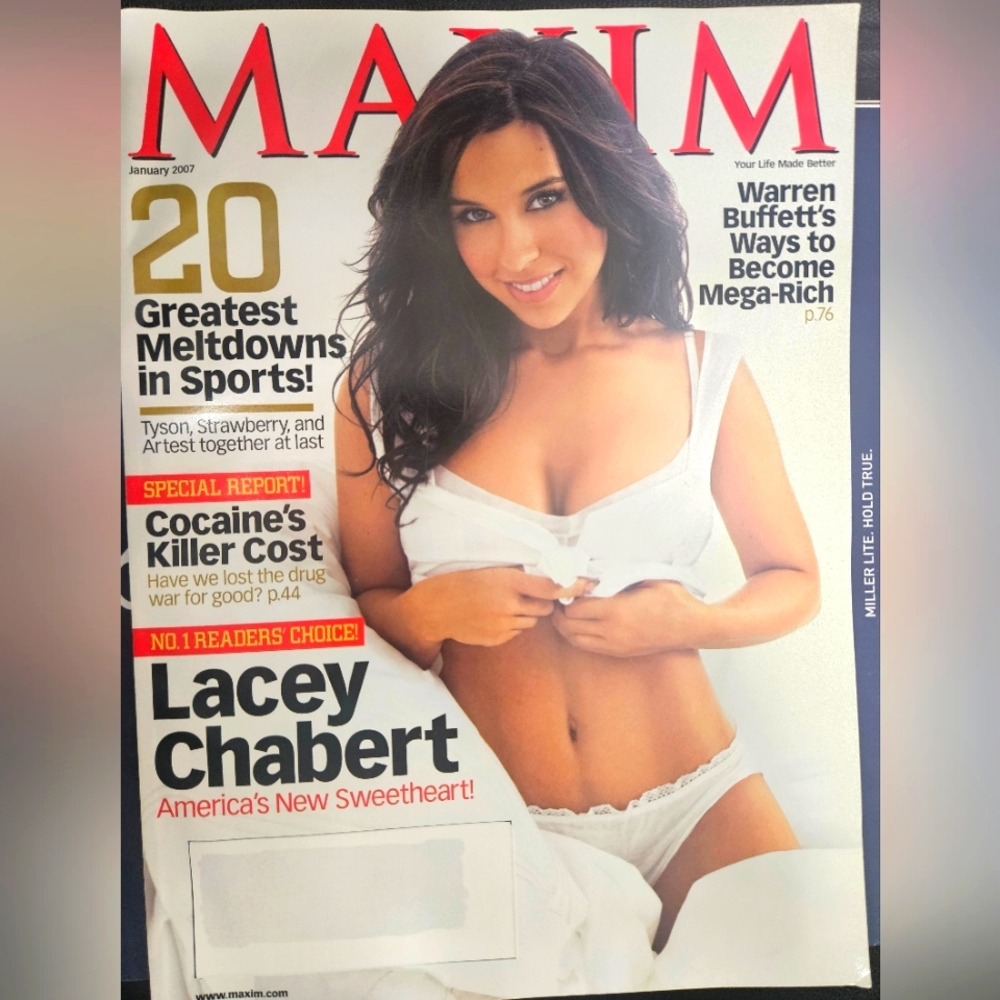 Maxim January 2007 With Lacey Chabert Cover